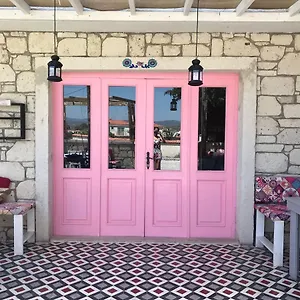 Otel Poncik Butik, Alaçatı